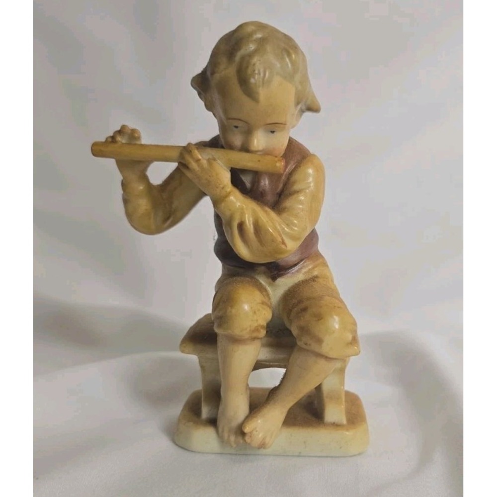 VTG Porcelain Figurine Boy Playing Flute Occupied Japan 1945-52 Post WWII